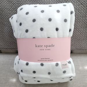 Kate Spade Queen Fleece Blanket Polka Dot